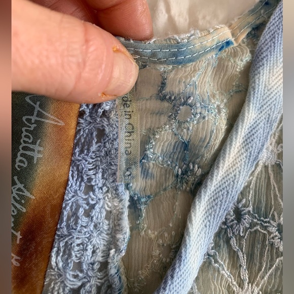 NWT Aratta Powder Blue Lace V-Neck Floral Overlay Silk Blouse - Picture 9 of 16